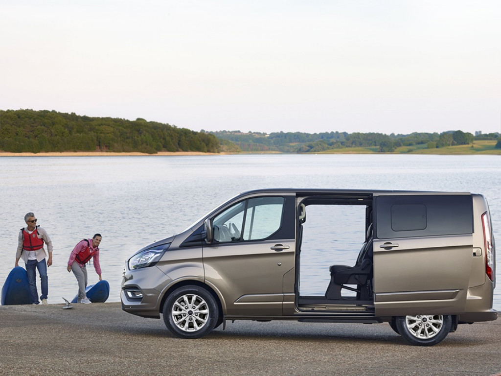 Ford transit tourneo custom