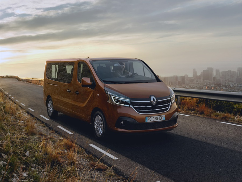 Renault trafic passenger